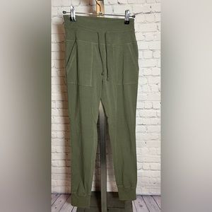 Wild fable green jogger sweats pants small